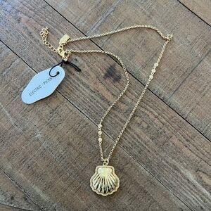 Brand New Electric Picks Gold Shell Necklace